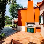 Large 4 Bed Villa With Own Garden, Pool & Hot Tub