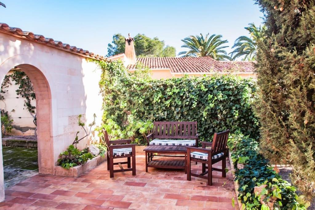 Large 4 Bed With Own Garden, Pool & Hot Tub Villa Cala Murada (Mallorca)